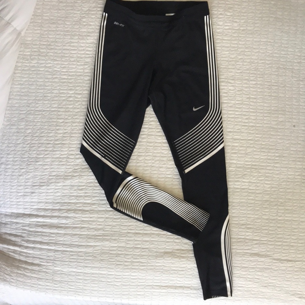 Nike DRI-FIT performance legging